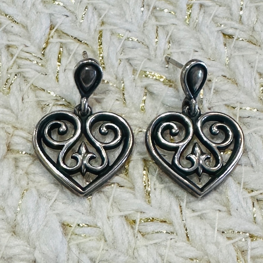 James Avery Silver Swirl Heart Earrings